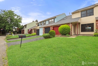 17 Clark Ct, East Brunswick, NJ 08816