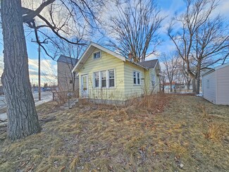 1713 3rd St N, Saint Cloud, MN 56303