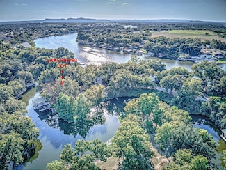 1336 S Lakeside Dr, Burnet, TX 78611