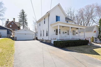 222 & 222 1/2 E Ogden St, Jefferson, WI 53549