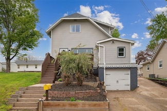 330 E 13th St N, Newton, IA 50208