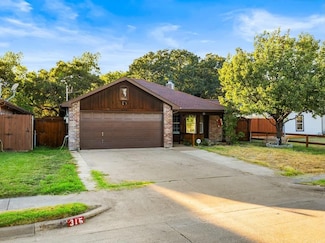 315 Gilbert Rd, Irving, TX 75061