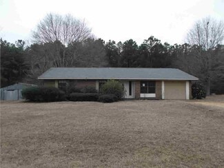 243 Walter Jones Rd, Magee, MS 39111