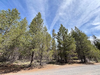 15942 Leslie Dr, La Pine, OR 97739