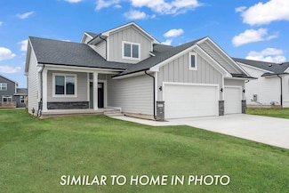 5201 172nd St, Waukee, IA 50263