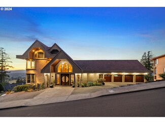 10381 SE Quail Ridge Dr, Happy Valley, OR 97086