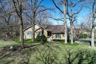 2685 Kingston Dr, Island Lake, IL 60042