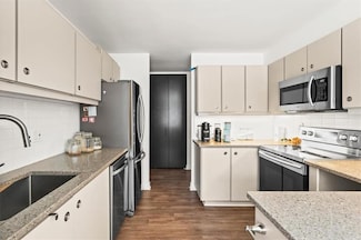 2525 Main St Unit 106, Kansas City, MO 64108