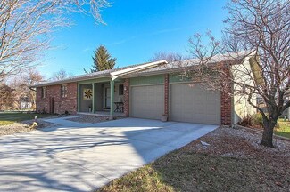 706 Parkridge Ave, Huxley, IA 50124
