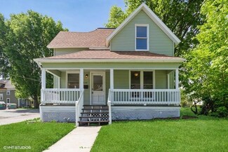 930 Forest Ave, Des Moines, IA 50314