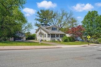 206 Browertown Rd, Woodland Park, NJ 07424