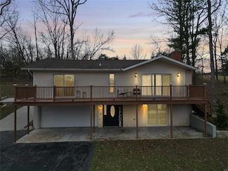 12207 Cedar Circle Dr, Sainte Genevieve, MO 63670