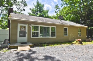 67 Chariton Dr, East Stroudsburg, PA 18301