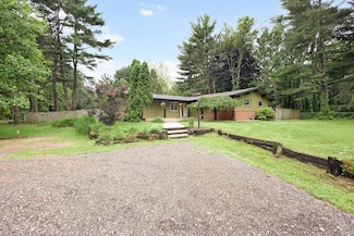 11146 Dragoon Trail, Mishawaka, IN 46544