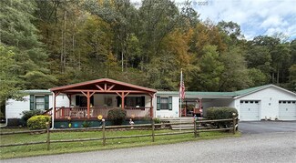 623 County Highway 9 06, Logan, WV 25601