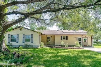 1342 Old Maplehurst Rd, Jacksonville, NC 28540