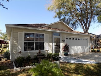 1563 Grove Ct, Tavares, FL 32778