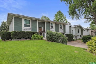 13822 Greenfield Rd, Omaha, NE 68138