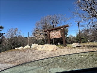 1684 Pinehurst Dr, Lake Arrowhead, CA 92352