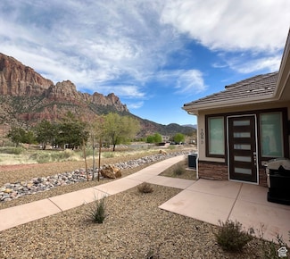 108 Trapper Cir Unit D, Springdale, UT 84767