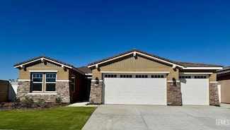 2415 Addlington St, Bakersfield, CA 93311