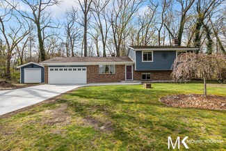 7420 30th St SE, Ada, MI 49301