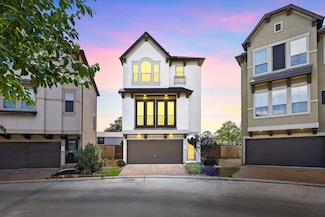 9928 Spring Shadows Park Cir, Houston, TX 77080