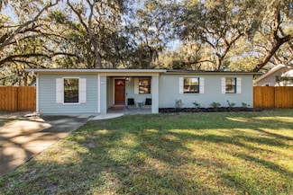 1504 Leon St, Fernandina Beach, FL 32034