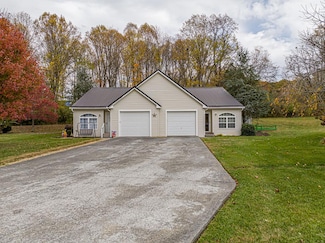 111 Willow Oak Ct, Bristol, VA 24201