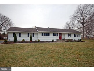 23 Cranbury Neck Rd, Cranbury, NJ 08512