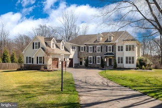 1300 Sugartown Rd, Berwyn, PA 19312