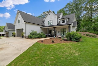 2490 S Carroll Ct, Villa Rica, GA 30180