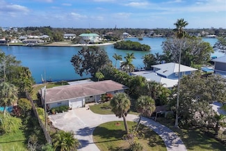 107 Louella Ln, Nokomis, FL 34275