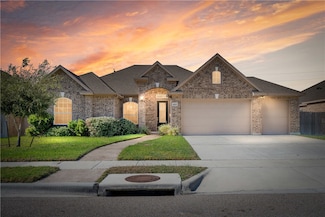 420 Gulfton Dr, Portland, TX 78374