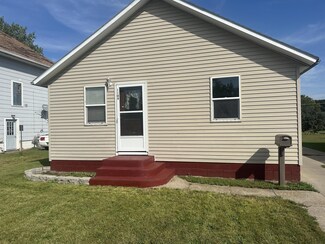 1109 S State St, Aberdeen, SD 57401