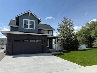 9151 N Raintree Ln, Hayden, ID 83835