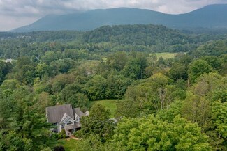 102 Beattie Ln Unit 3, Manchester, VT 05255