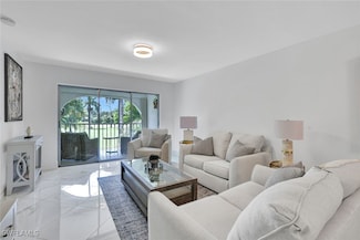 1055 Forest Lakes Dr Unit F203, Naples, FL 34105