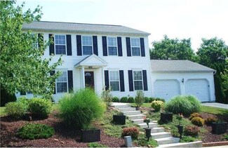 10 Sycamore Dr, Reading, PA 19606