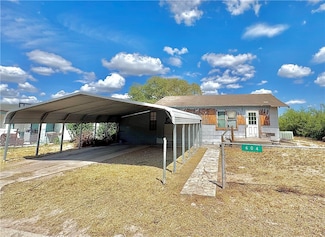 604 Magnolia St, Freer, TX 78357