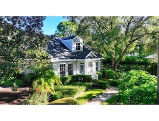 812 Carolina Cir SW, Vero Beach, FL 32962