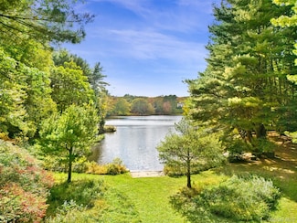 9 Old Corner Rd, Bedford, NY 10506