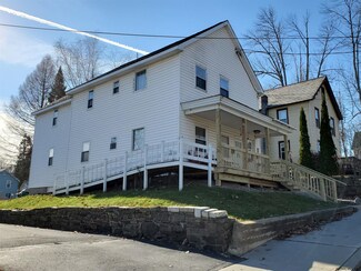 202 Oak St, Corinth, NY 12822