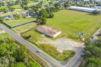 3130 Country Club Rd, Lake Charles, LA 70605