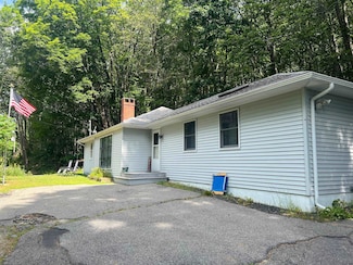 245 South Rd, Kensington, NH 03833