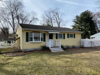 268 Talmadge Dr, Springfield, MA 01118