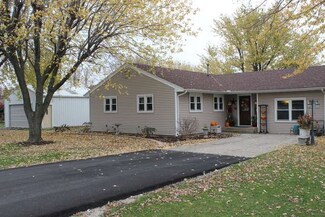 302 5th St, Ashkum, IL 60911