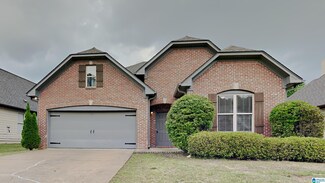 1295 Washington Dr, Moody, AL 35004