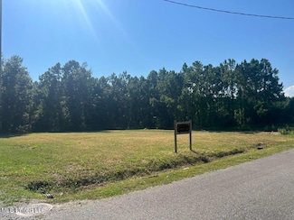 109 Elliot Ave, Pass Christian, MS 39571