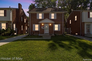 16842 Greenview Ave, Detroit, MI 48219
